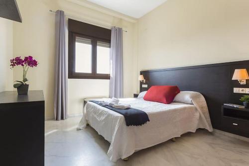 Apartamento EL MIRADOR, recepción 24 h, piscina, wifi y parking interior, Marbella