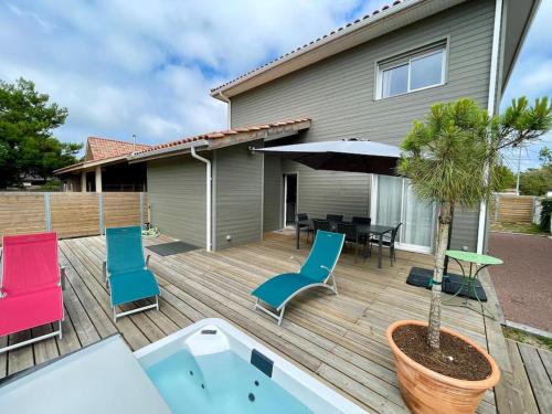 Welcoming new architects house with jacuzzi - Location saisonnière - Hourtin