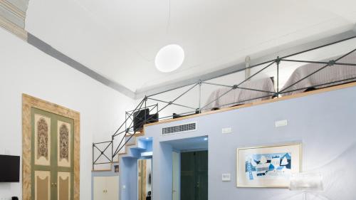 Santa Chiara Boutique Hotel near Underground Naples