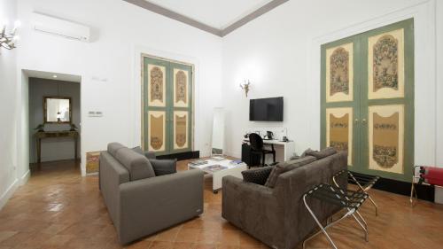 Santa Chiara Boutique Hotel near Underground Naples