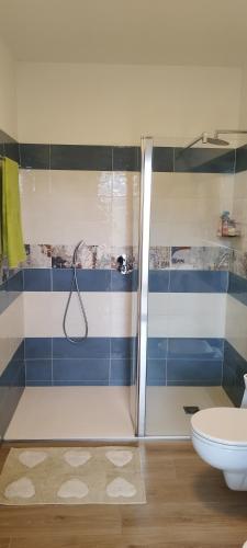  LUXURY VILLA SLEEP 6 CLOSE TO LAKE OF COMO in Traona