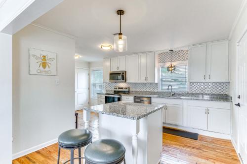 Pensacola Home with Covered Patio 1 Mi to Downtown! in Westpointe Heritage