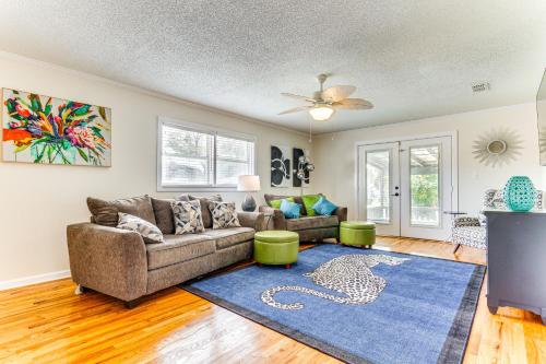 Pensacola Home with Covered Patio 1 Mi to Downtown! in Westpointe Heritage