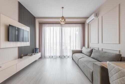 Luxurious Panoramic Apartment, Tirana (photo 2)