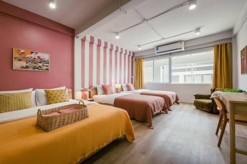 Sukhumvit entire house 7 pax - 2 mins walk from skytrain