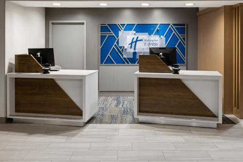 Holiday Inn Express Hotel & Suites Brattleboro, an IHG Hotel in Brattleboro, USA