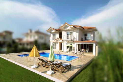 Villa with Private Pool