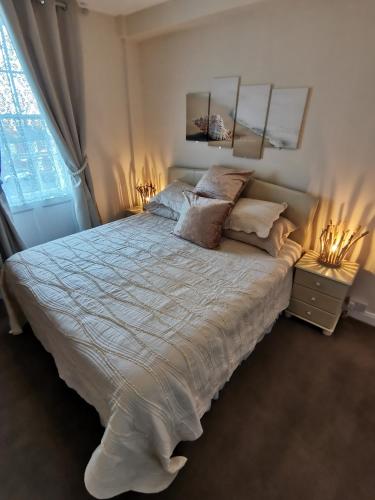 Double Room with Private Bathroom image 6