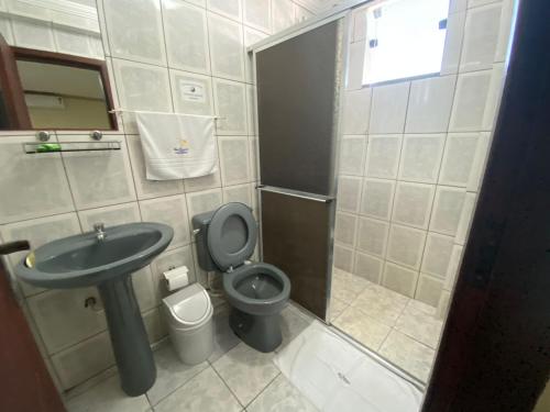 Deluxe Quadruple Room image 7