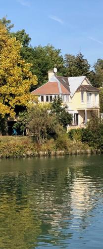 Villa bords de Marne bois Vincennes - Location, gîte - Nogent-sur-Marne