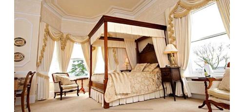 Munstone House - image 2