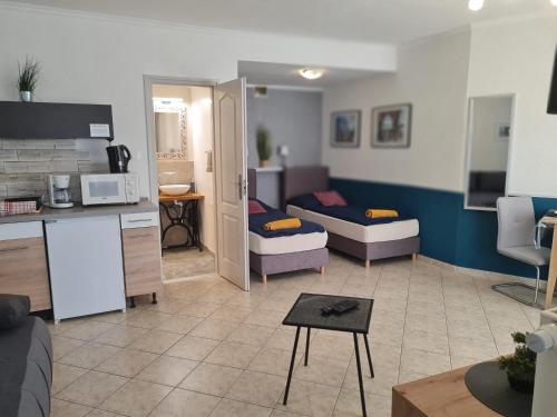 Csever Apartman, Tata (fotografie 8)