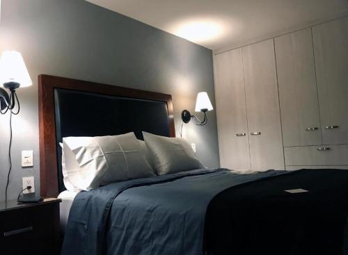 One-Bedroom Apartment image 3