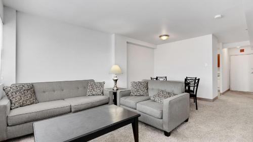 Pp 1203 Corporate 1br, Pool, Free Parking, Gym in Harrisburg, USA