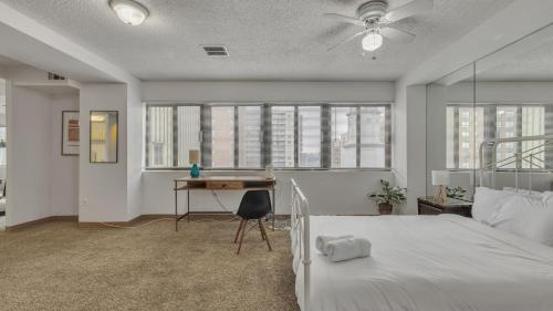 Pp 514 City Chic In A Modern Studio Haven in Harrisburg, USA