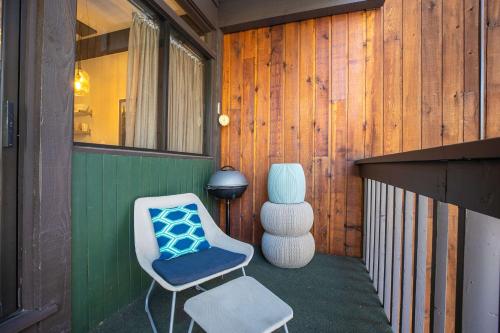 Tamarisk MidCentury Modern Walk To Main Street And Slopes in Breckenridge, USA