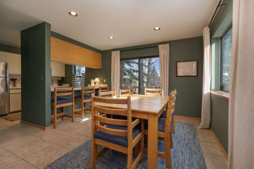Frisco Mountainside Retreat: Walk Downtown in Frisco, USA