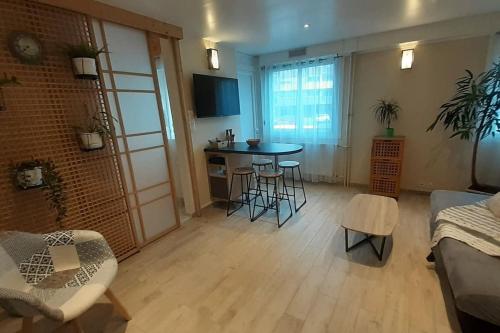 Joli Appartement T2 avec Balcon "Le nid Libaud" - Location saisonnière - Chalon-sur-Saône