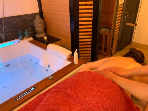 Karstais baseins, L’atelier spa in Codognan