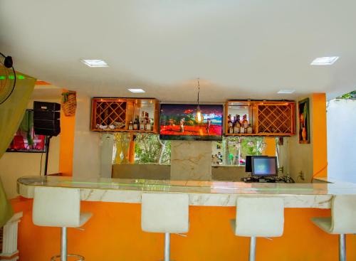 MOONLIGHT HOTEL BAR RESTO photo 4