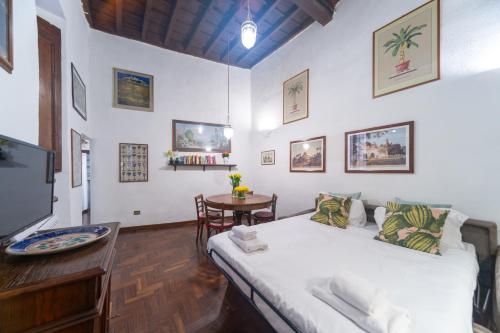 Cartari, Renaissance flat a few steps from piazza Navona and Vatican, Rome (photo 4)