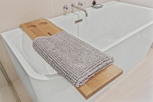 Létesítmények, StayAU Modern 2BR Townhouse w/ pool in Oakleigh