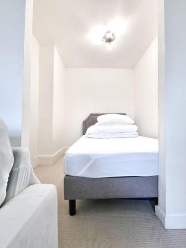Fresh and Sparkling - Free Parking - Apartment - Crystal Palace