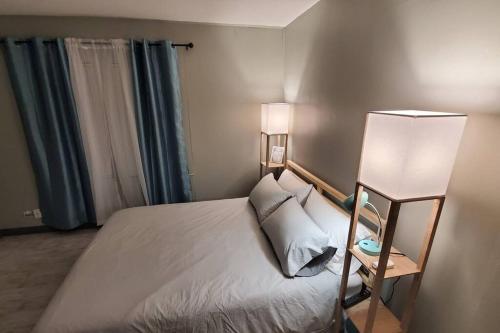 Cozy Cottages across from the Food Trucks of Aloha mall