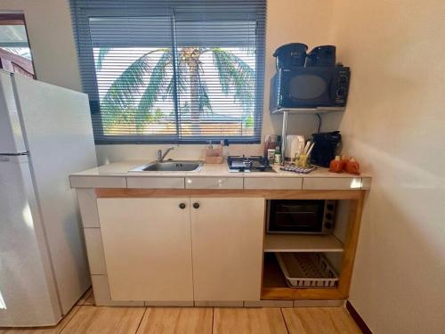 ห้องครัว, TVH LODGE MOOREA accès mer FARE HO'E (TVH LODGE MOOREA acces mer FARE HO'E) in มาเทีย