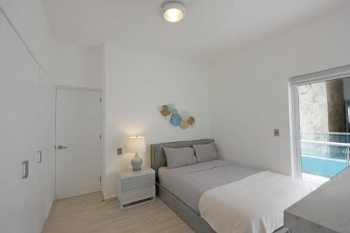 Spacious 3-bedroom PH for 9 people - image 3