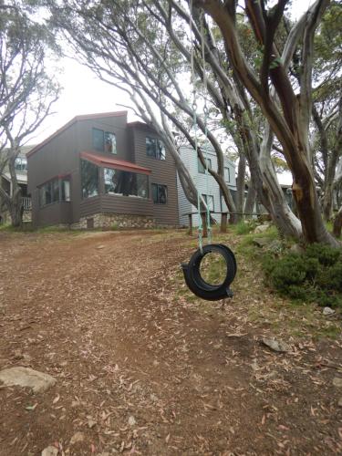 Mountain Retreat Suitable for 2 Families, Sleeps 8