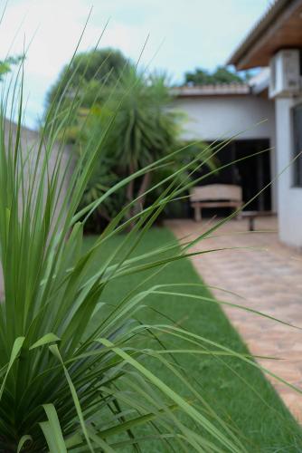 Casa de Campo - 15 Minutos das Cataratas e Aeroporto - Piscina com água salgada e muito espaço ao ar livre