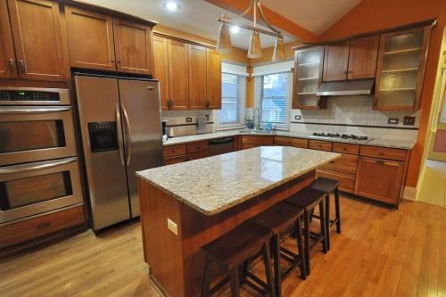 The Troubadour- Location Location