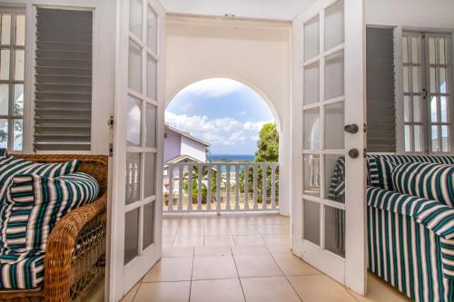Villa Amore Jamaica - Between Montego Bay & Ochi Rios Includes Cook