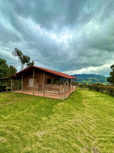 Refugio Aventura, hermosa cabaña y acogedores glampings en Tabio, cerca a Bogotá