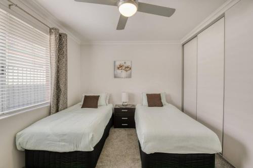 Four-Bedroom House image 10
