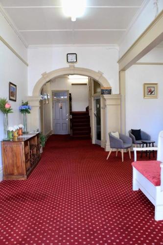 Club Hotel in 글렌 이네스