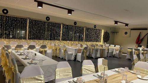 Club Hotel in 글렌 이네스