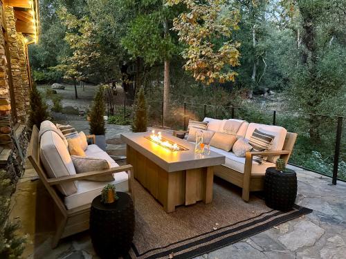 Létesítmények, Luxury Nature Getaway Stone House by Casa Oso in Bootjack (CA)