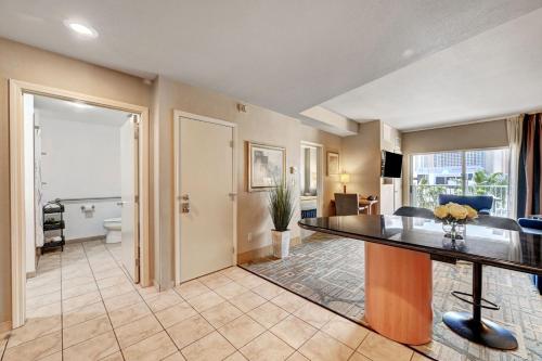 Royal Oasis Suite at Platinum Hotel-Strip Views, Las Vegas (foto 7)