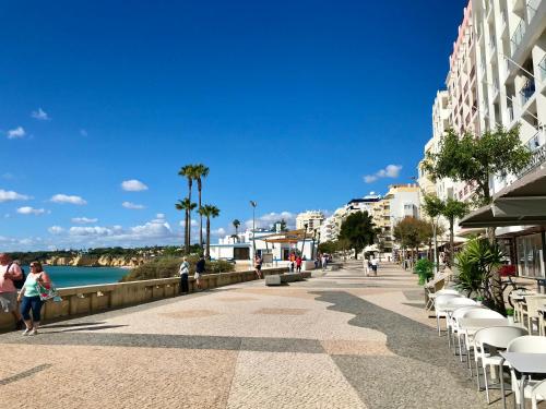 Armacao de Pera - Algarve 30M From The Beach in ซีฟล์ว