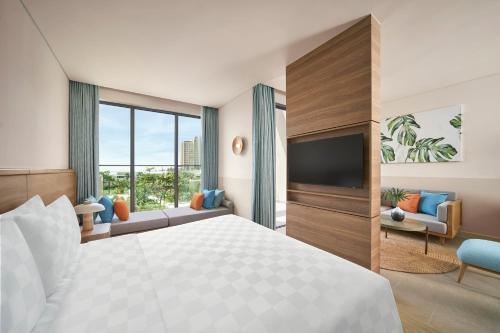 1 Bedroom Balcony Residences Garden View - Complimentary Upgrade to next category image 3