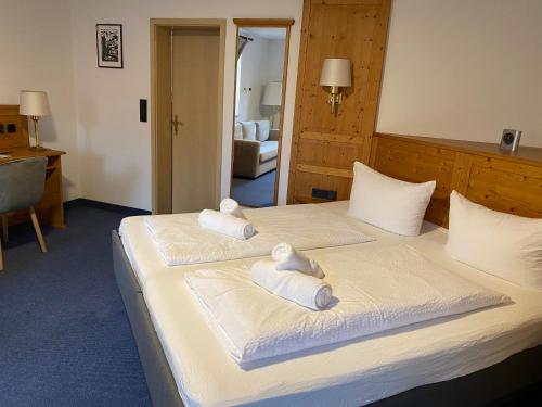 Deluxe Double Room with Extra Bed