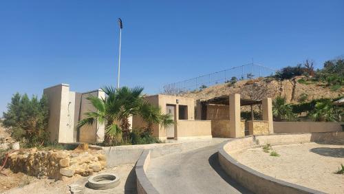 Comfy Stays Sea View Apartments at DeadSea Samarah Resort photo 3