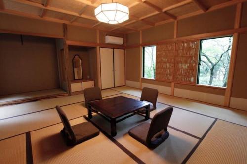 箱根温泉ヴィラ 源泉かけ流し bbq付き グループ宿泊に最適, Hakone (photo 6)