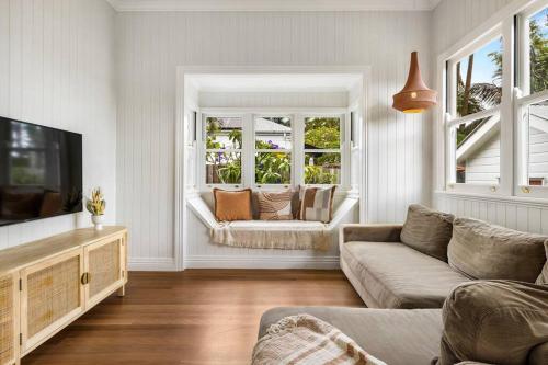 Fuller Holidays - Daisy's Beach House - Burns St Byron Town - image 5