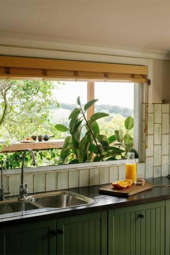 The Honey Barn, Wabi-Sabi Cottage Byron Hinterland in Clunes (NSW)