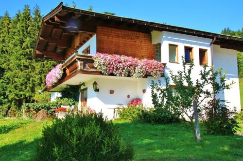 Six-Bedroom Holiday Home