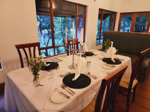 Karongwe Portfolio- Shiduli Private Game Lodge