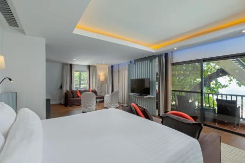 room detail thumbnail 0